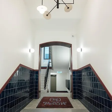 Opera With Air Conditioning In Location Apartment *
