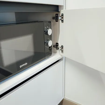 New I Opera I Air Conditioning I Location